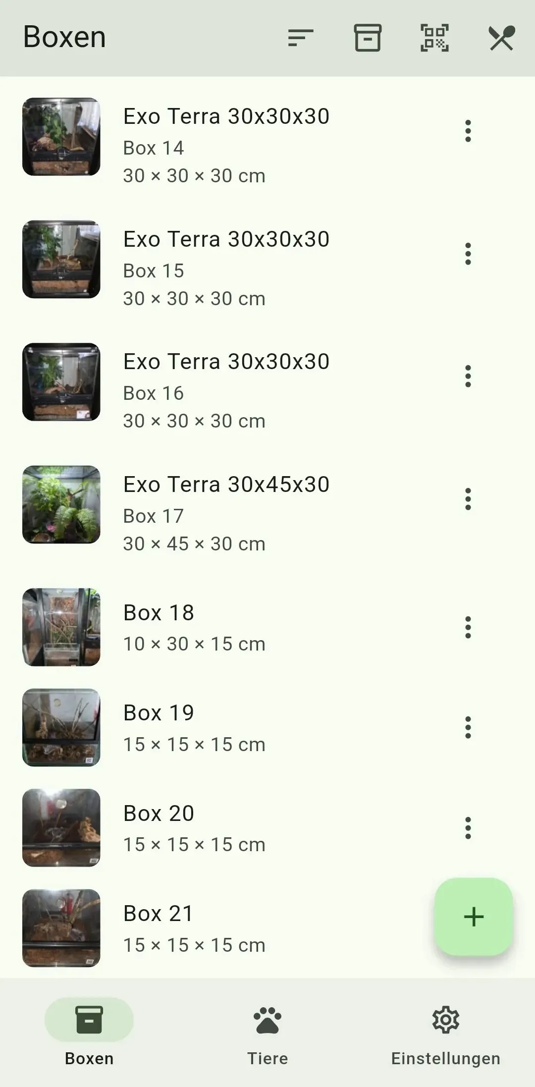 Boxübersicht mit mehreren Behältern